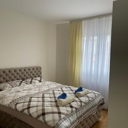 Cvetanov Trg Lux 2 Apartment Belgrade Exterior photo